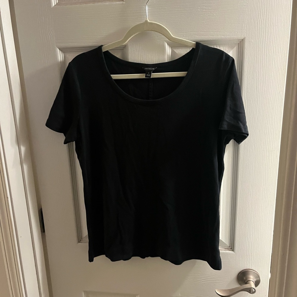 Ann Taylor Black Short Sleeve Tee
